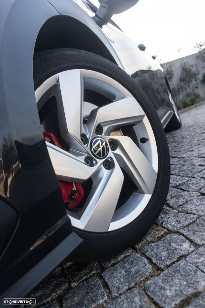 VW Golf 1.4 GTE Plug-In-Hybrid DSG - 5