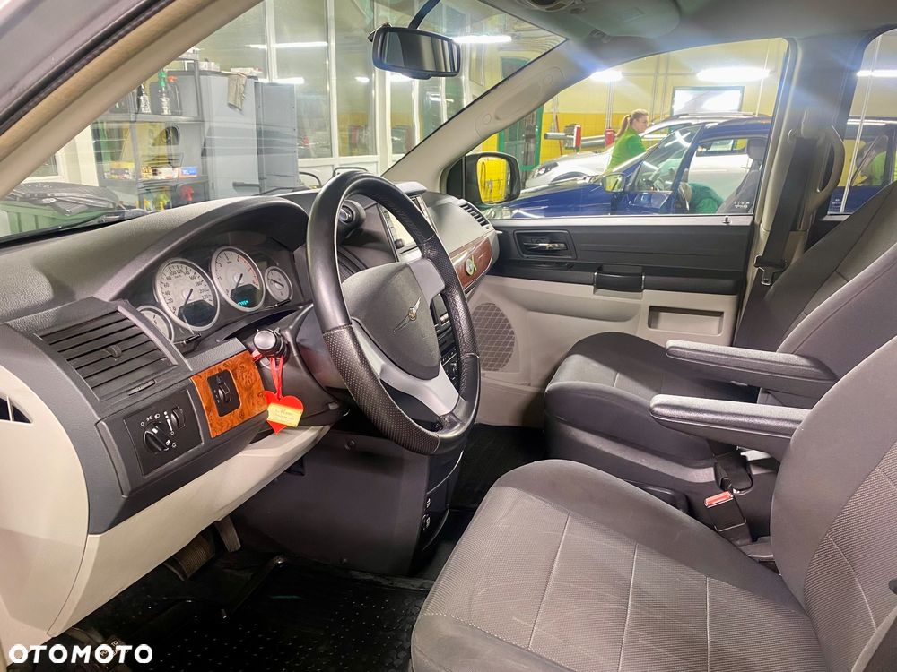 Chrysler Grand Voyager 2.8 CRD Touring - 19