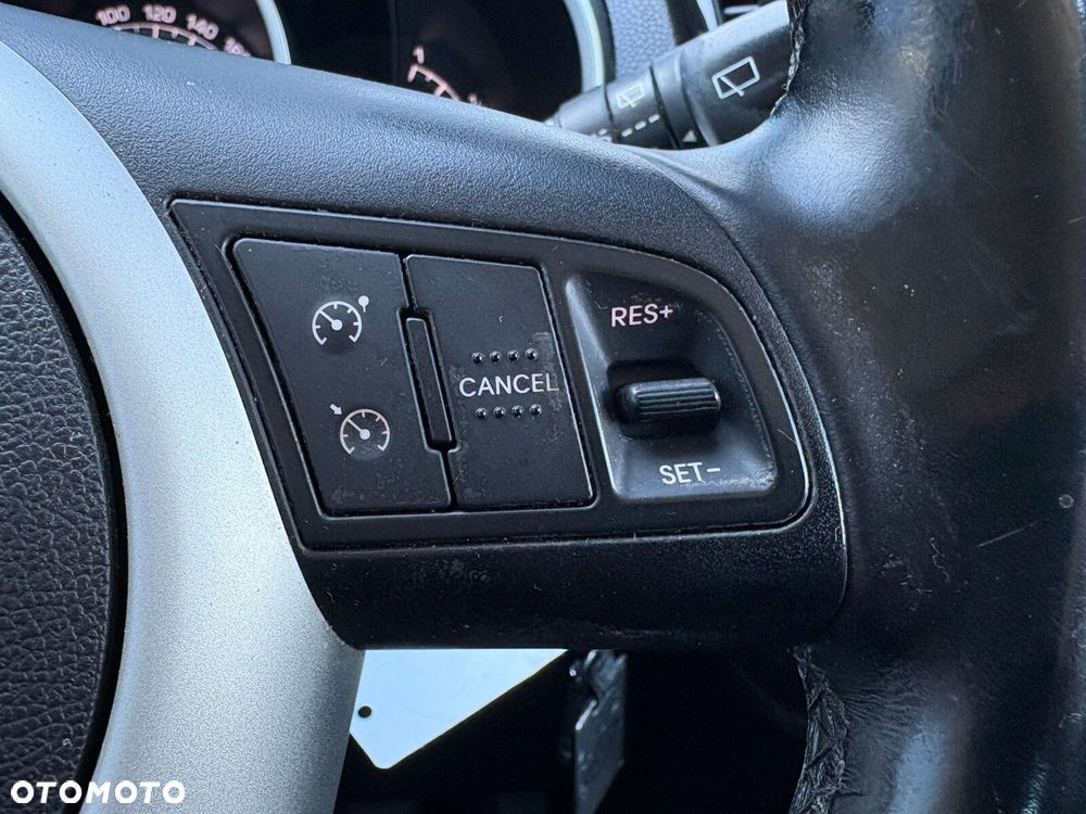 Kia Venga - 22