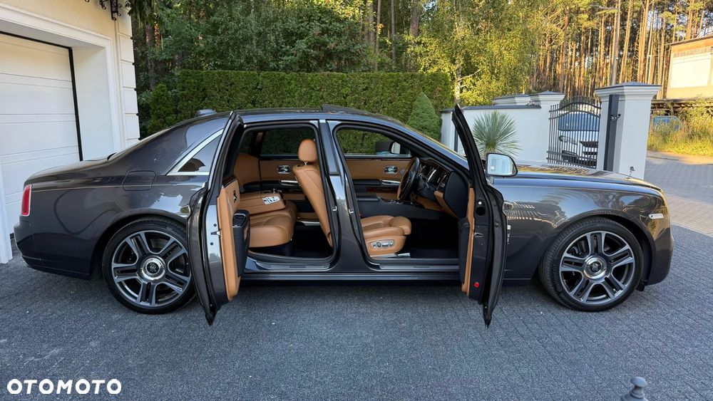 Rolls-Royce Ghost Standard - 15