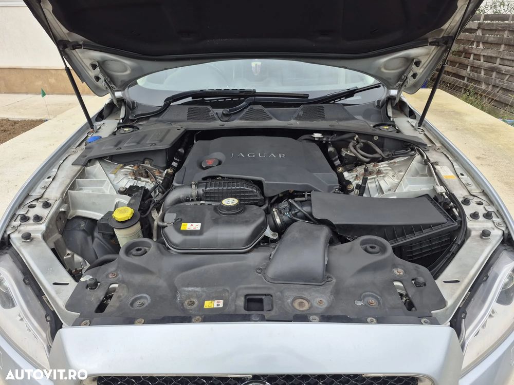 Jaguar XJ 3.0 V6 Portfolio Aut LWB - 10