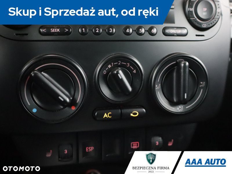 Volkswagen New Beetle - 15