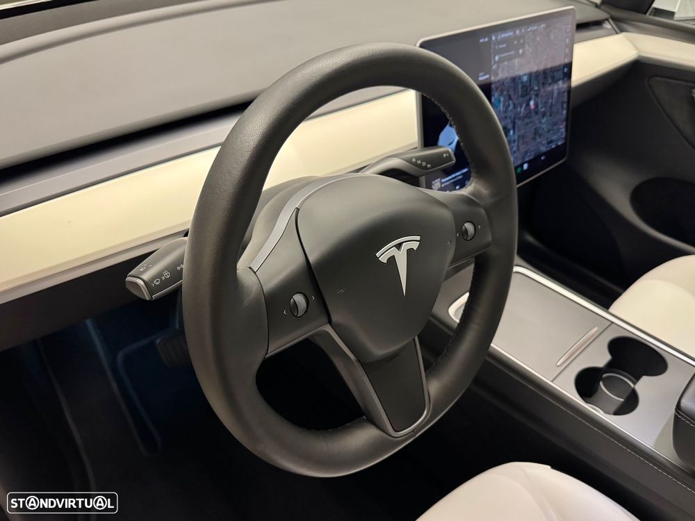 Tesla Model Y Long Range Tração Integral - 25