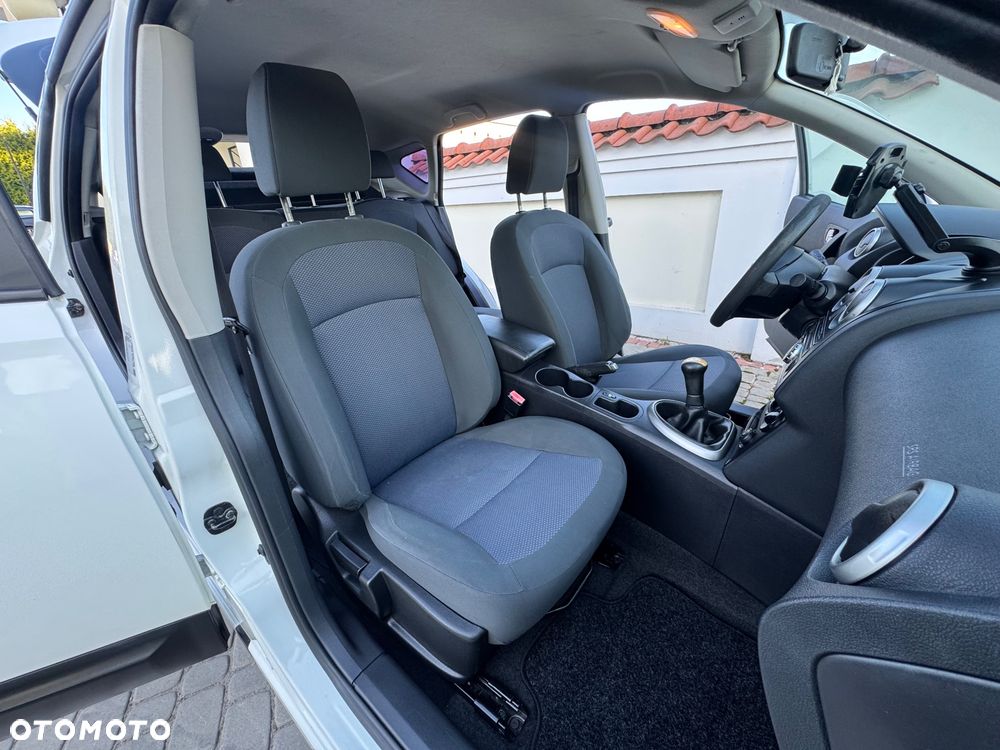 Nissan Qashqai - 23