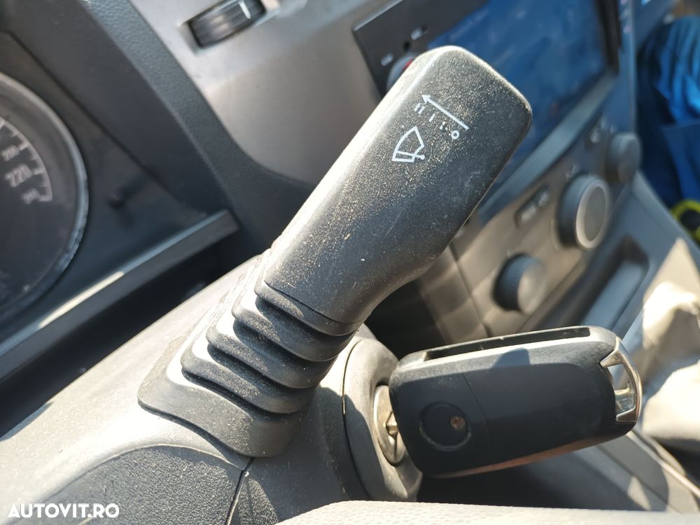 Dezmembrari  Opel ZAFIRA B  2005  > 0000 1.9 CDTI Motorina - 20