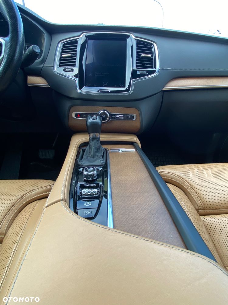 Volvo XC 90 - 10