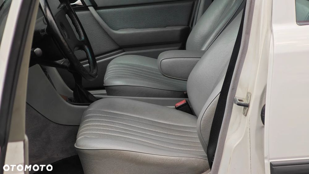 Mercedes-Benz Klasa E - 10