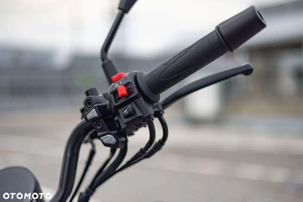 QJMOTOR SRV 125 - 14