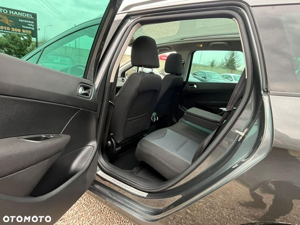 Peugeot 308 120 VTi Style - 11