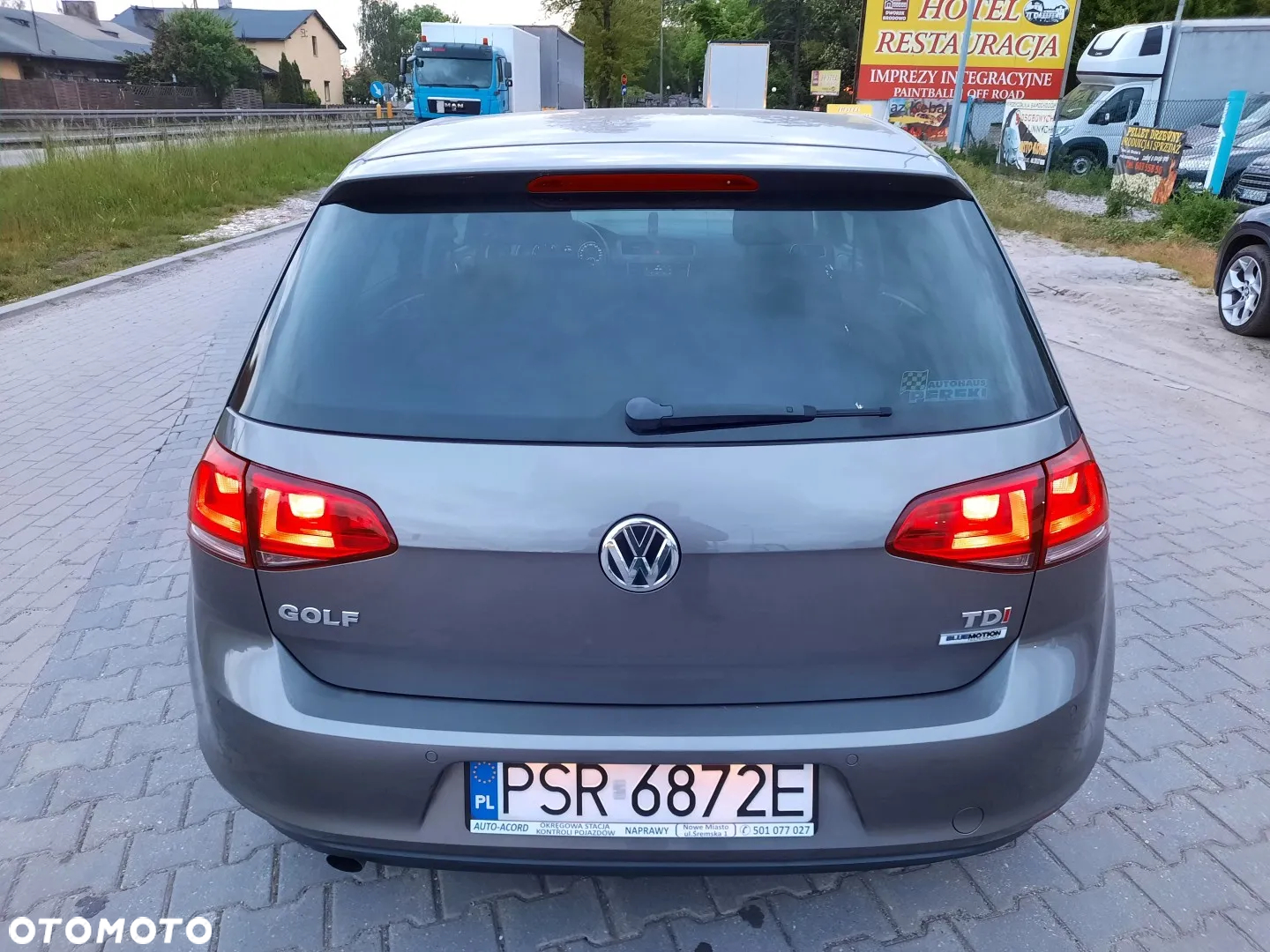Volkswagen Golf 1.6 TDI BlueMotion Technology Lounge - 8