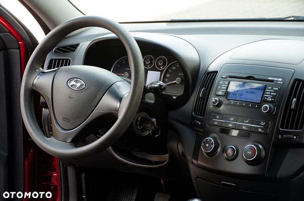 Hyundai i30 1.4 Edition 20 - 22