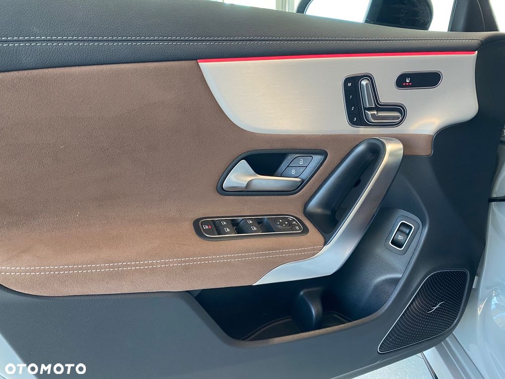 Mercedes-Benz CLA AMG 35 mHEV 4-Matic 8G-DCT - 21