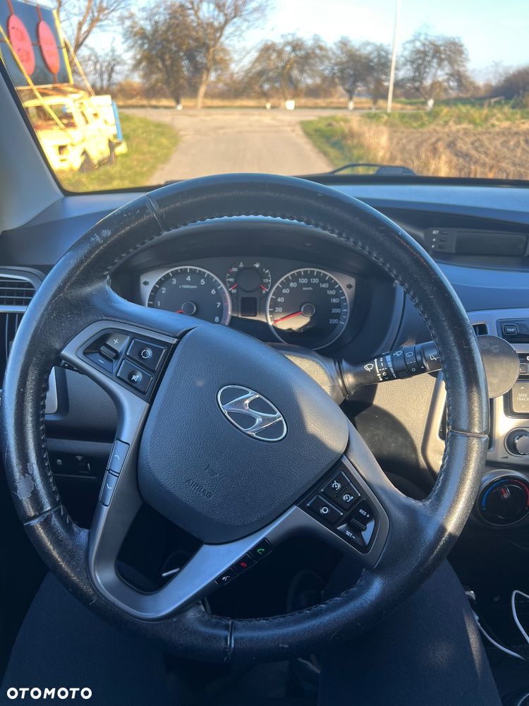 Hyundai i20 1.2 Fifa World Cup Edition - 7