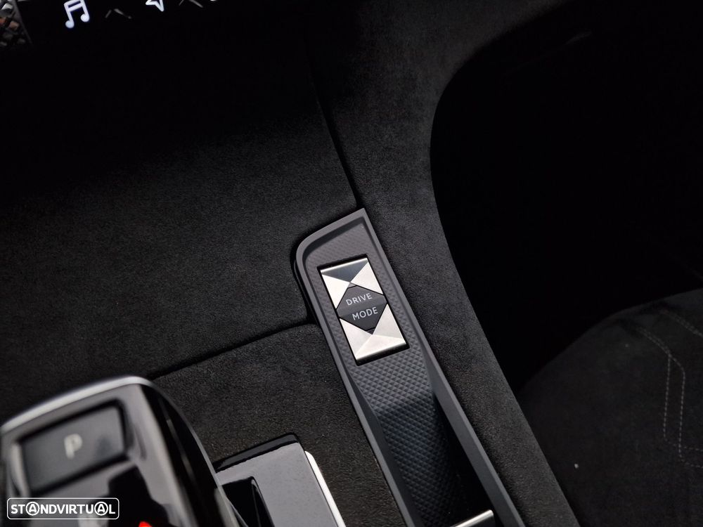 DS DS7 Crossback E-Tense Performance Line+ EAT8 - 35