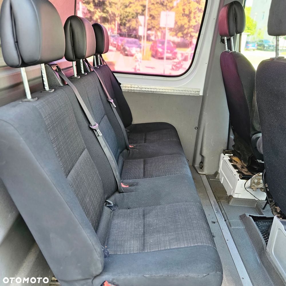 Mercedes-Benz Sprinter - 15