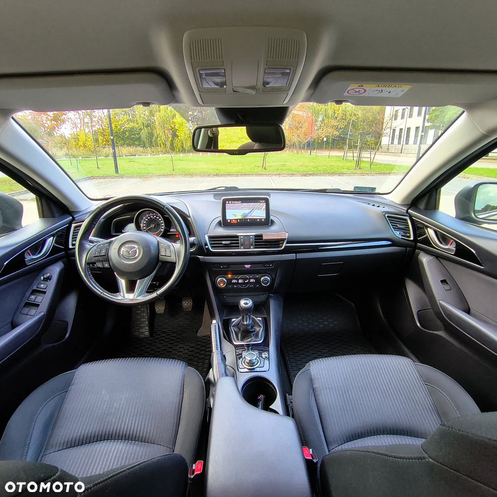 Mazda 3 - 10