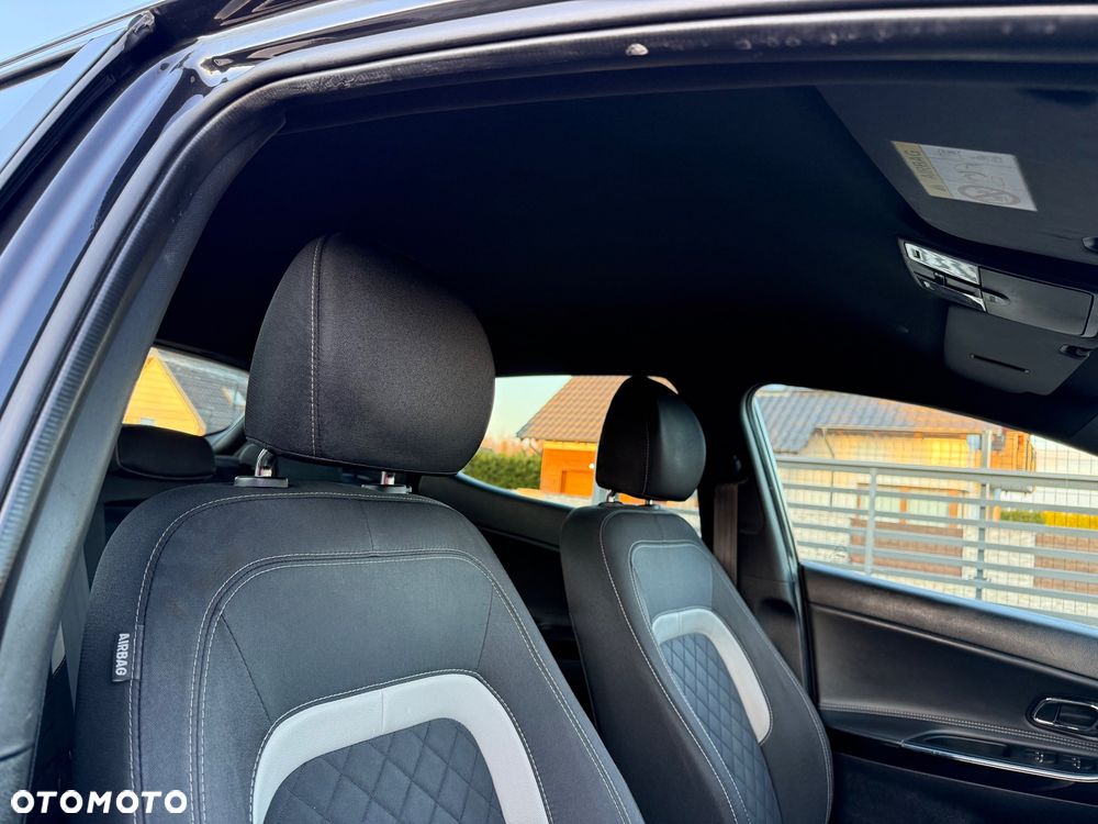 Kia Ceed 1.6 CRDi 136 ISG GT Line - 10