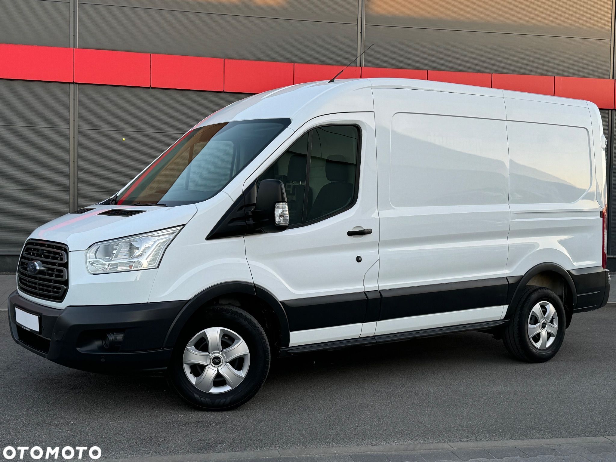 Ford Transit L2H2 - 1