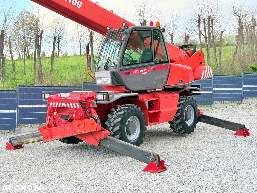 Manitou * Ładowarka Teleskopowa * Manitou MRT 2540 * Obrotowa * 25m * 4 Tony * Sterowanie z Pilota * UDT * - 19