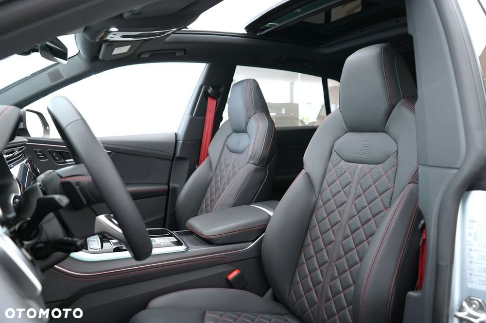 Audi Q8 - 16