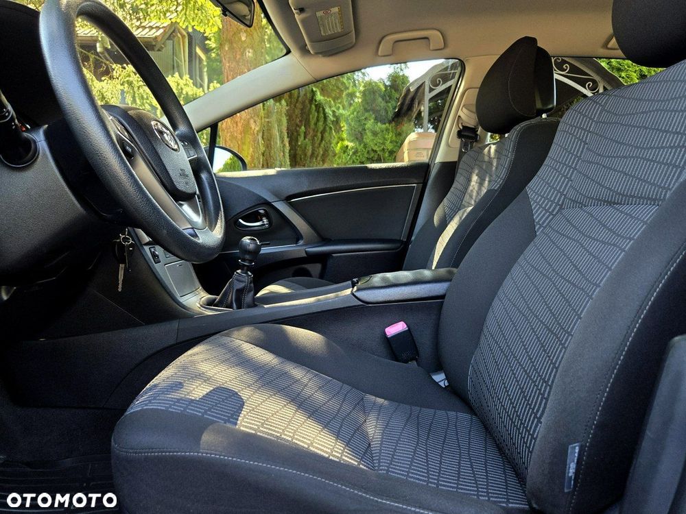 Toyota Avensis 2.0 D-4D - 8