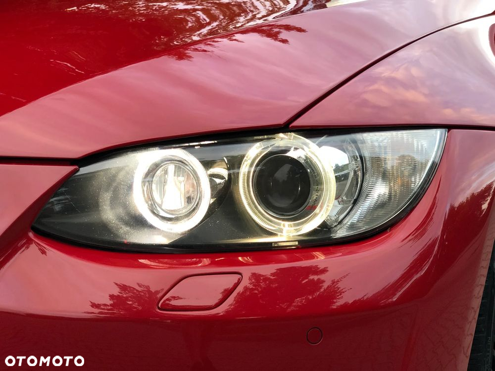 BMW Seria 3 330i Cabrio - 37