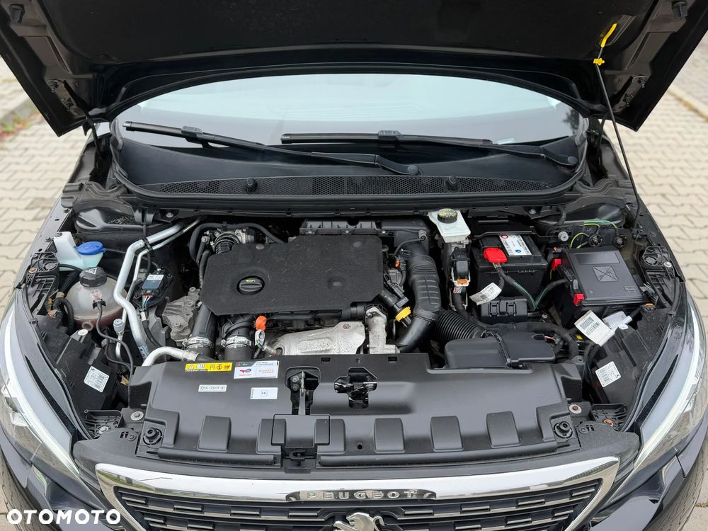 Peugeot 308 1.5 BlueHDi Allure S&S - 27