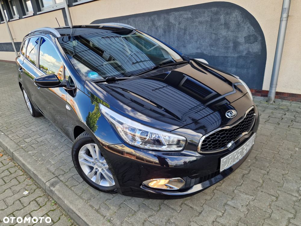 Kia Ceed 1.6 CRDi 128 Dream Team Edition - 5
