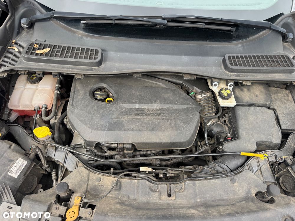 Ford Kuga 1.6 EcoBoost 2x4 Trend - 16