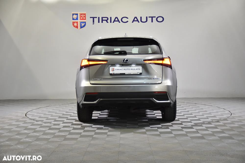 Lexus Seria NX 300h - 4