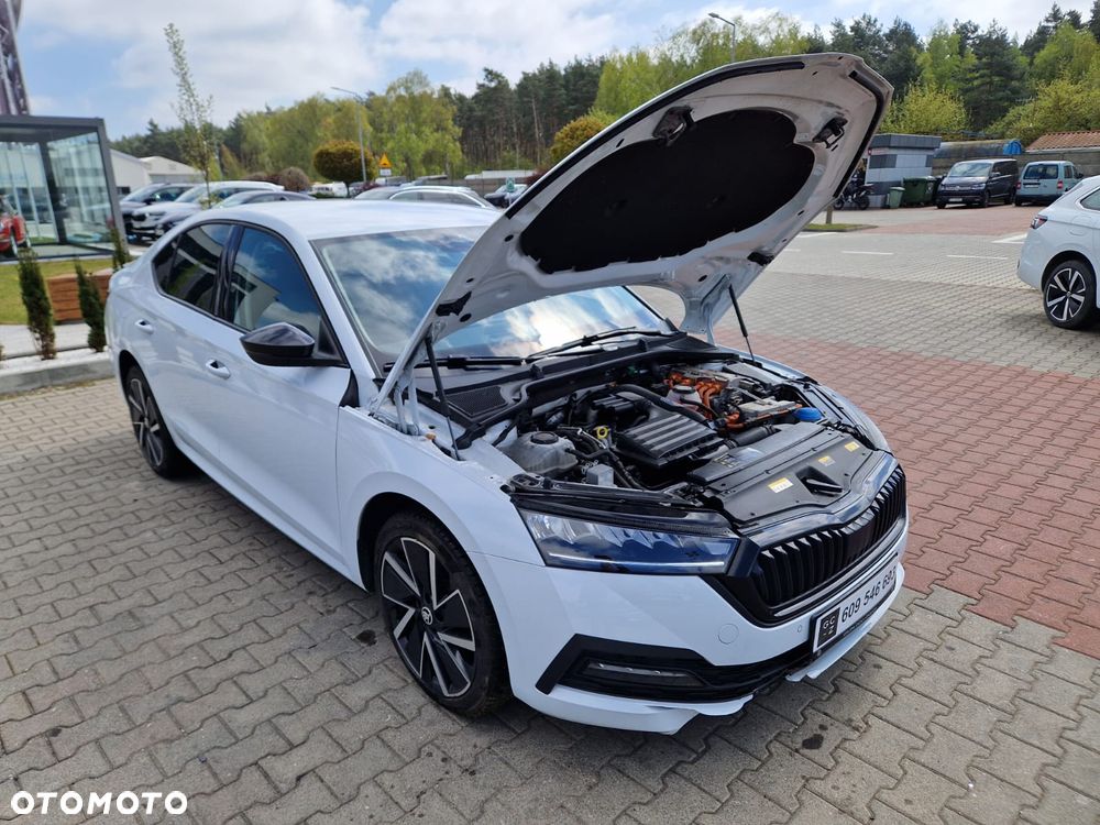 Skoda Octavia 1.4 TSI Plug-In Hybrid Ambition DSG - 9