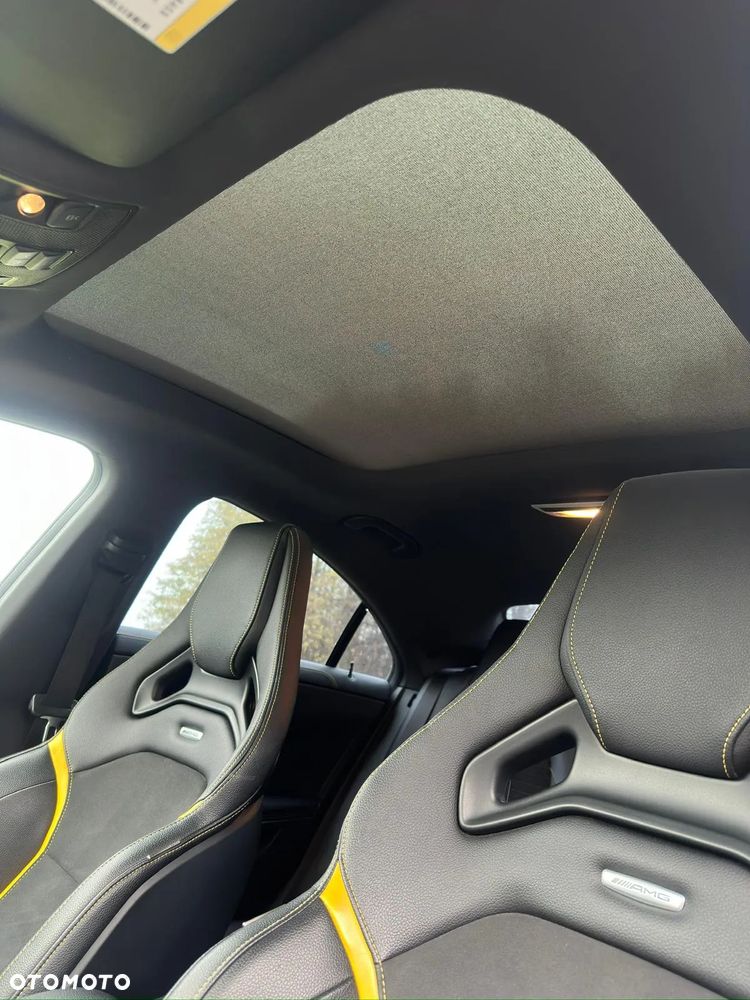 Mercedes-Benz CLA AMG 45 4Matic AMG Speedshift 7G-DCT Yellow Night Edition - 27