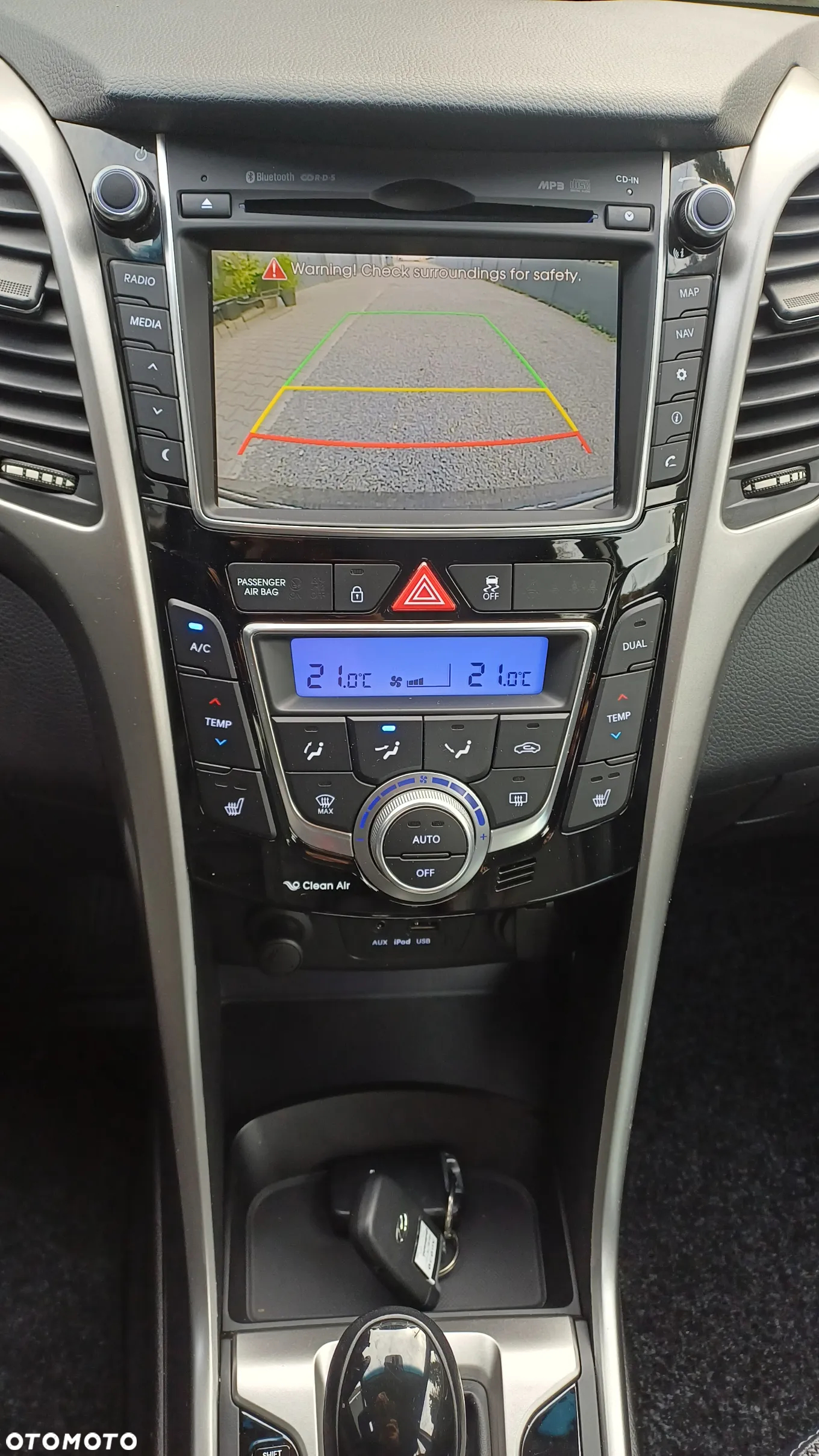 Hyundai i30 1.6 CRDI Automatik Style - 25