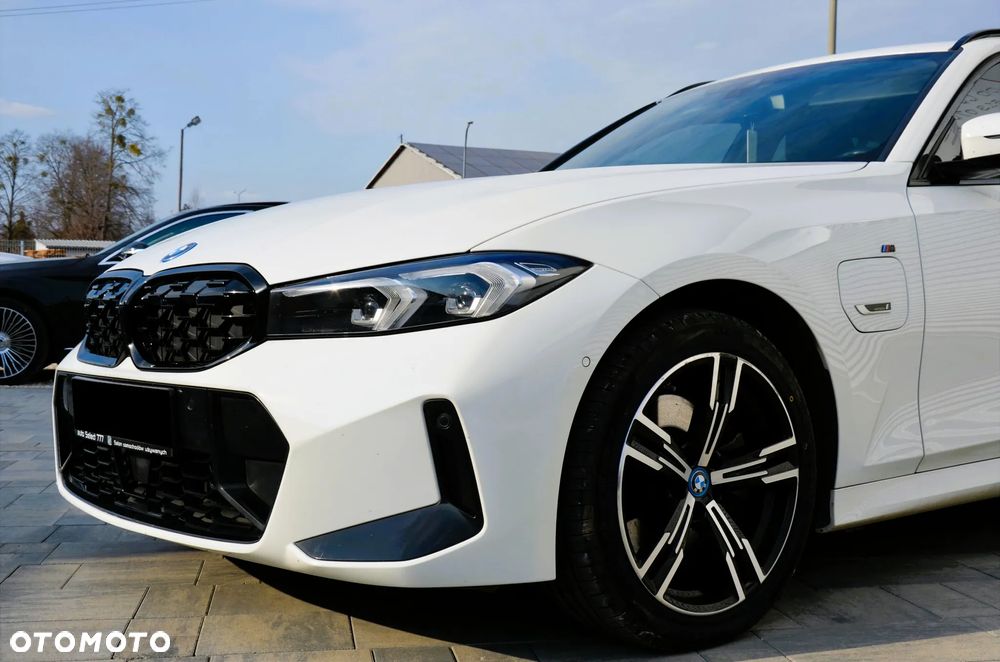 BMW Seria 3 330e xDrive M Sport sport - 6