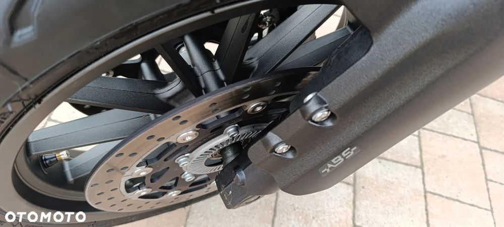 Benelli TRK 502 - 18