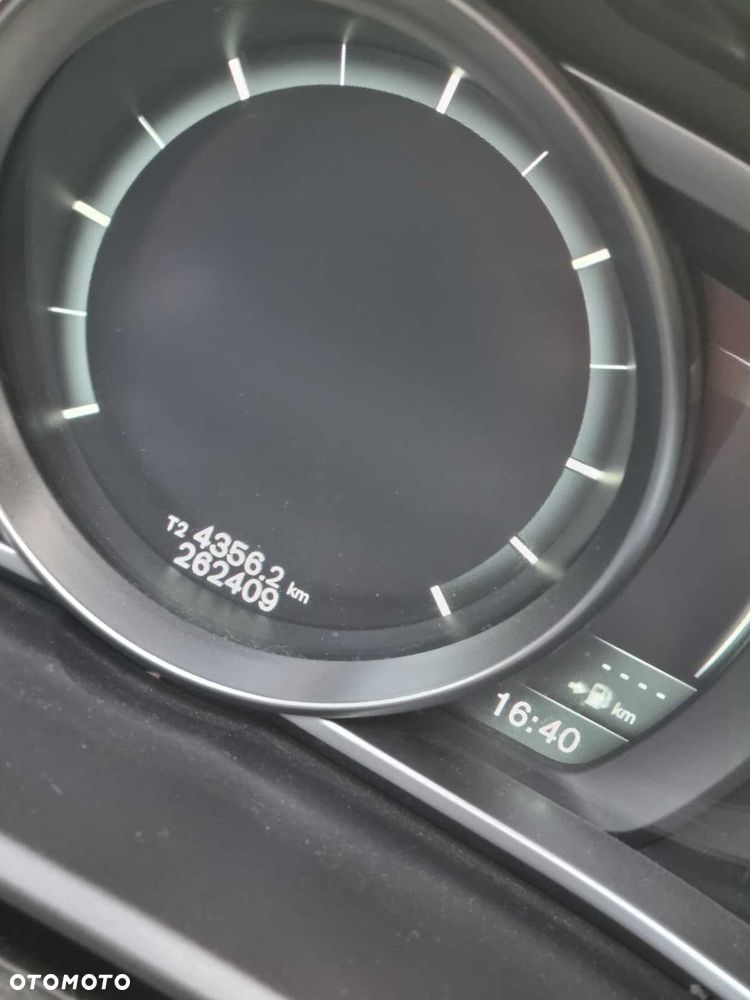 Volvo V40 - 2