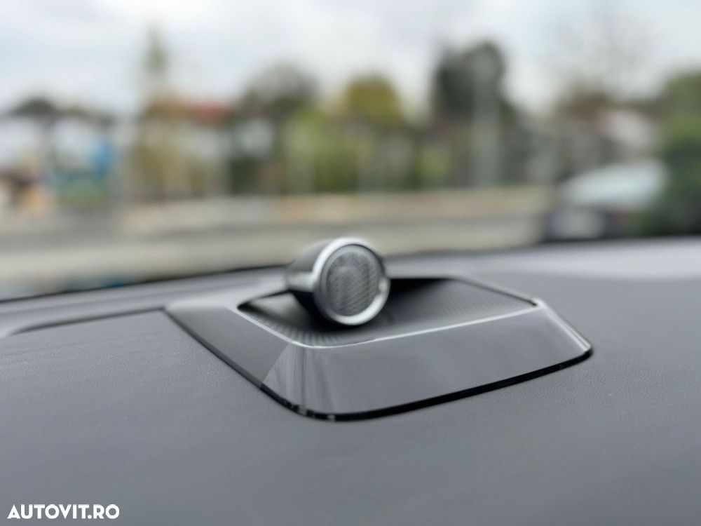 Volvo EX90 - 31