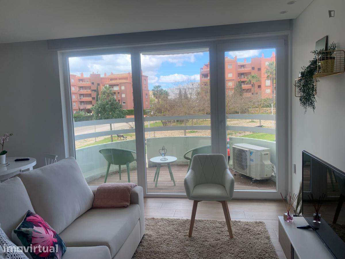 Apartamento com 1 quartos - localizado em Portimao - Grande imagem: 2/22