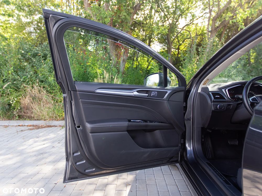 Ford Mondeo Turnier 2.0 TDCi Bi-Turbo PowerShift-Aut Titanium - 14