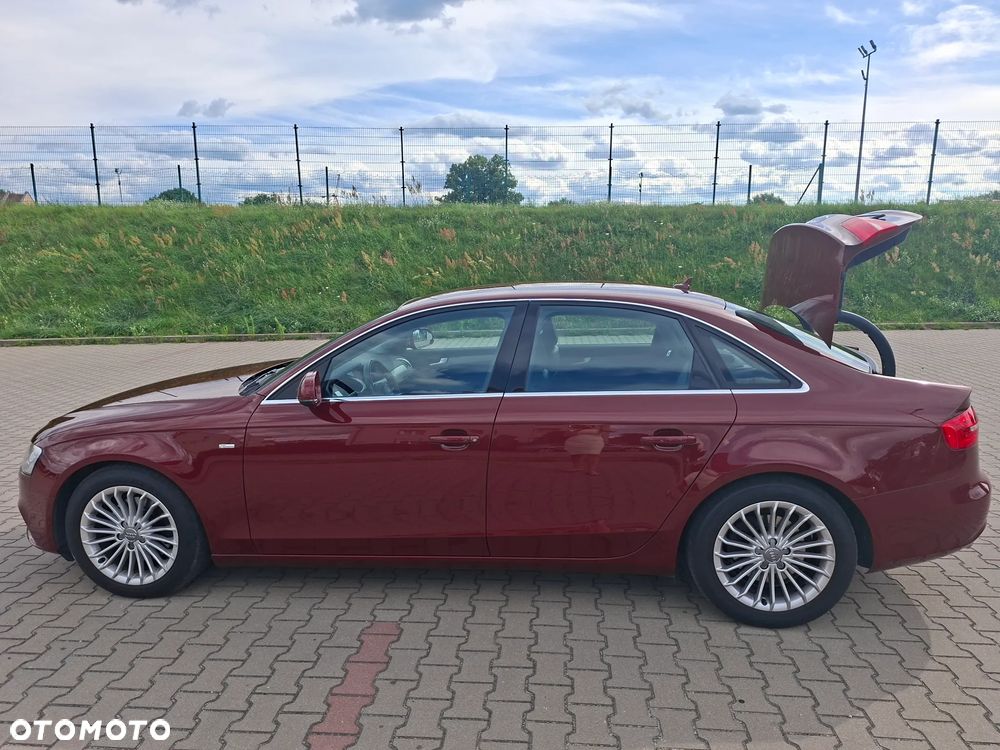 Audi A4 Limousine - 5