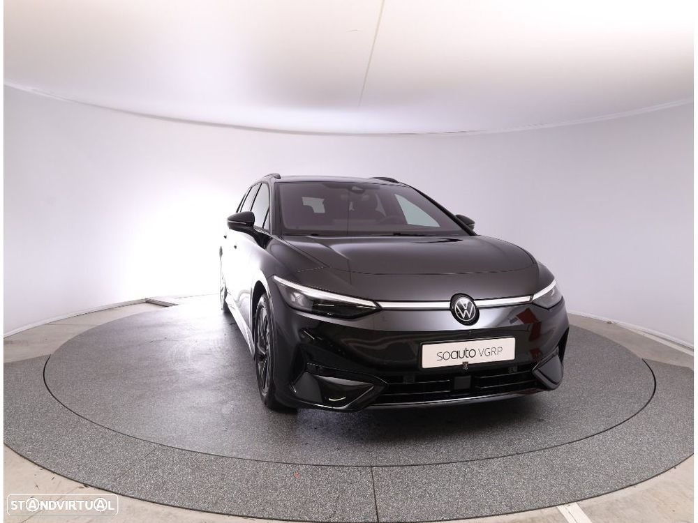 VW ID.7 Tourer 77 kWh Pro Urban - 12