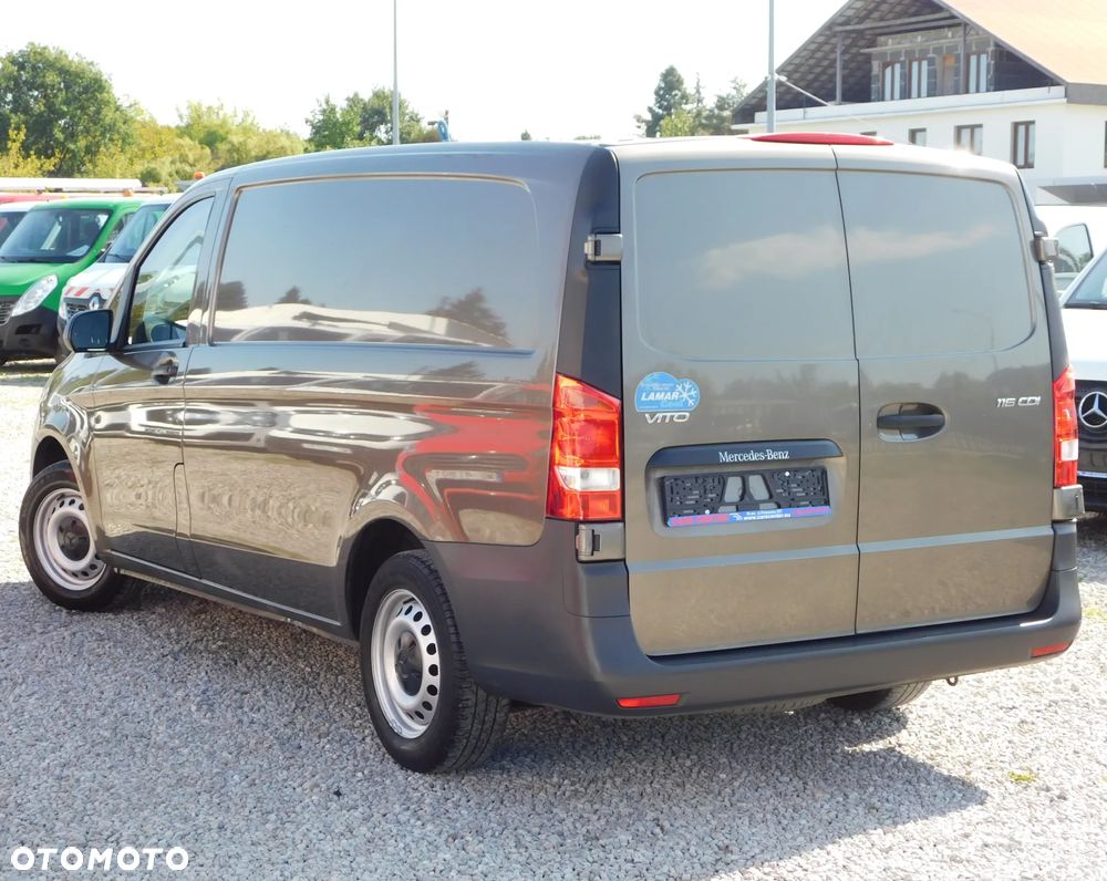 Mercedes-Benz VITO - 10
