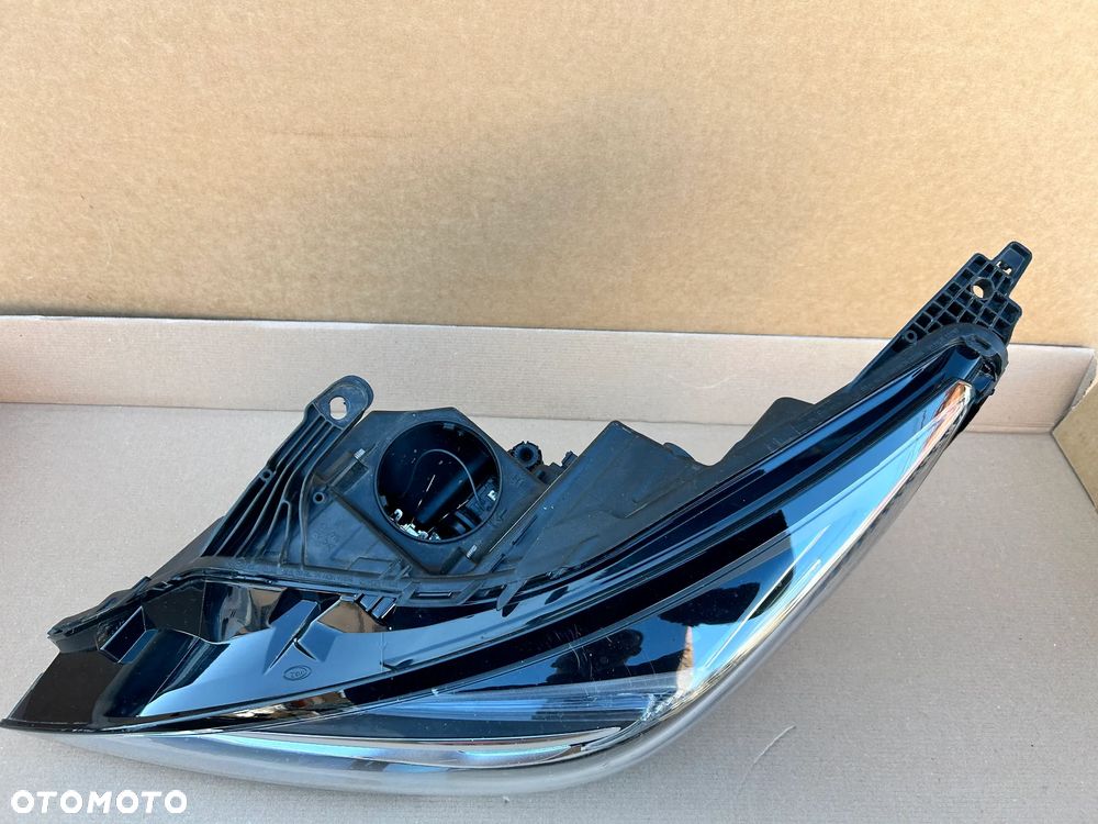 OPEL ASTRA K 5 V LAMPA PRZÓD PRZEDNIA LEWA ZWYKŁA 39081892 - 3