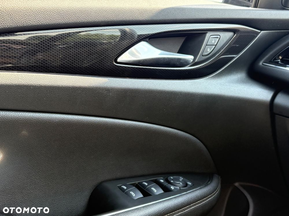 Opel Insignia 2.0 CDTI Elegance S&S - 19