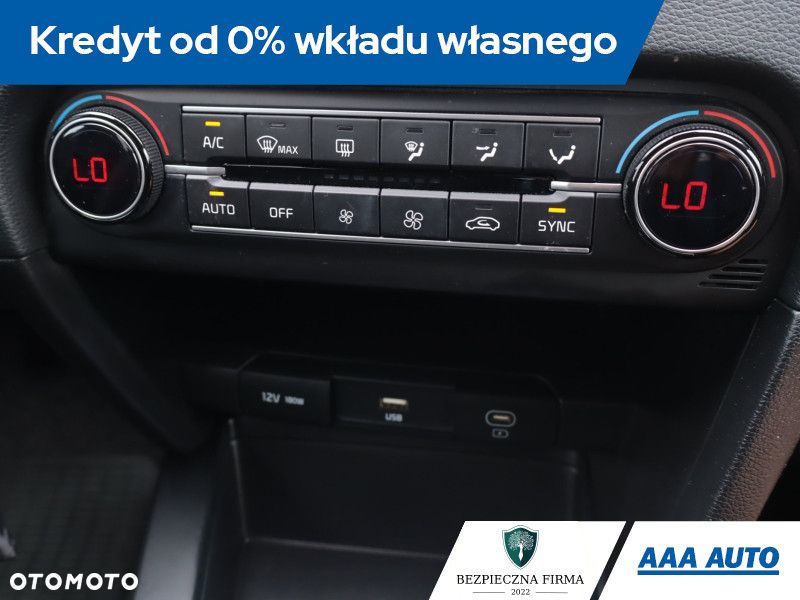 Kia Ceed - 14
