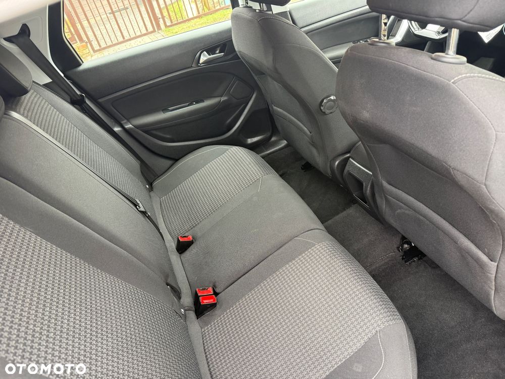 Peugeot 308 1.2 PureTech GPF Active Pack S&S EAT8 - 4
