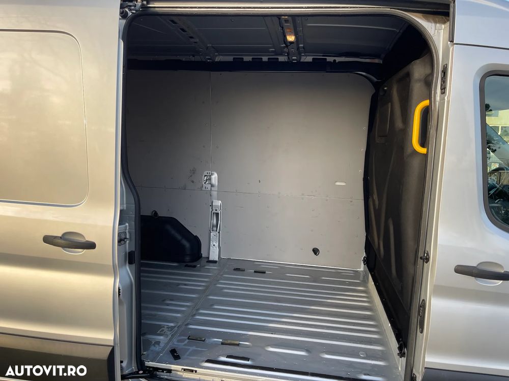 Ford Transit - 9