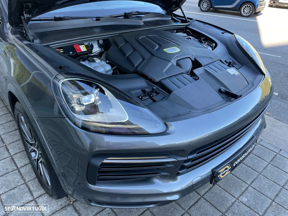 Porsche Cayenne Coupé E-Hybrid - 40