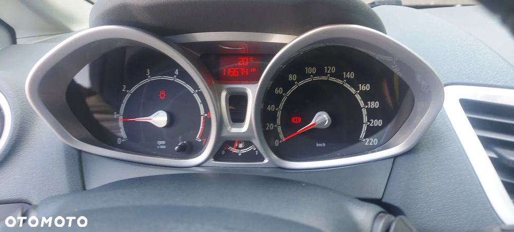 Ford Fiesta 1.4 Titanium - 18