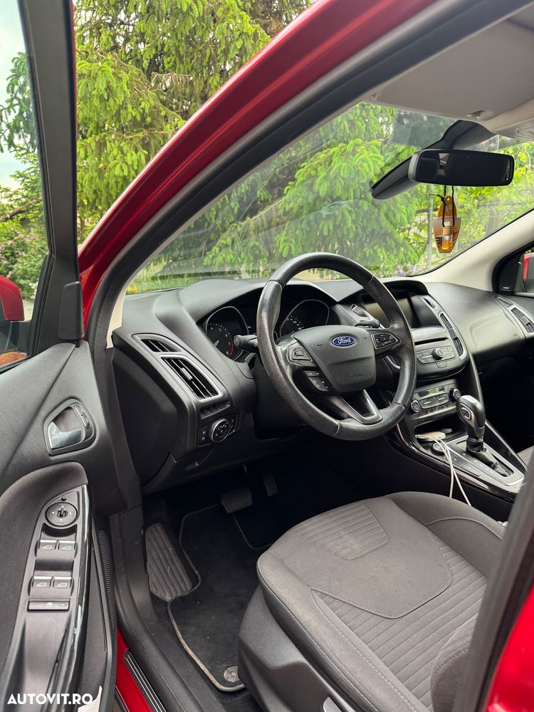 Ford Focus - 13